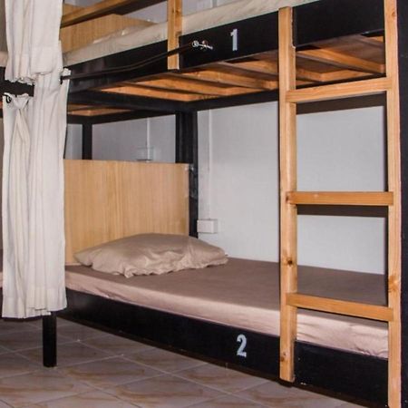 Bunks Hostel (Adults Only) Cebu Екстериор снимка