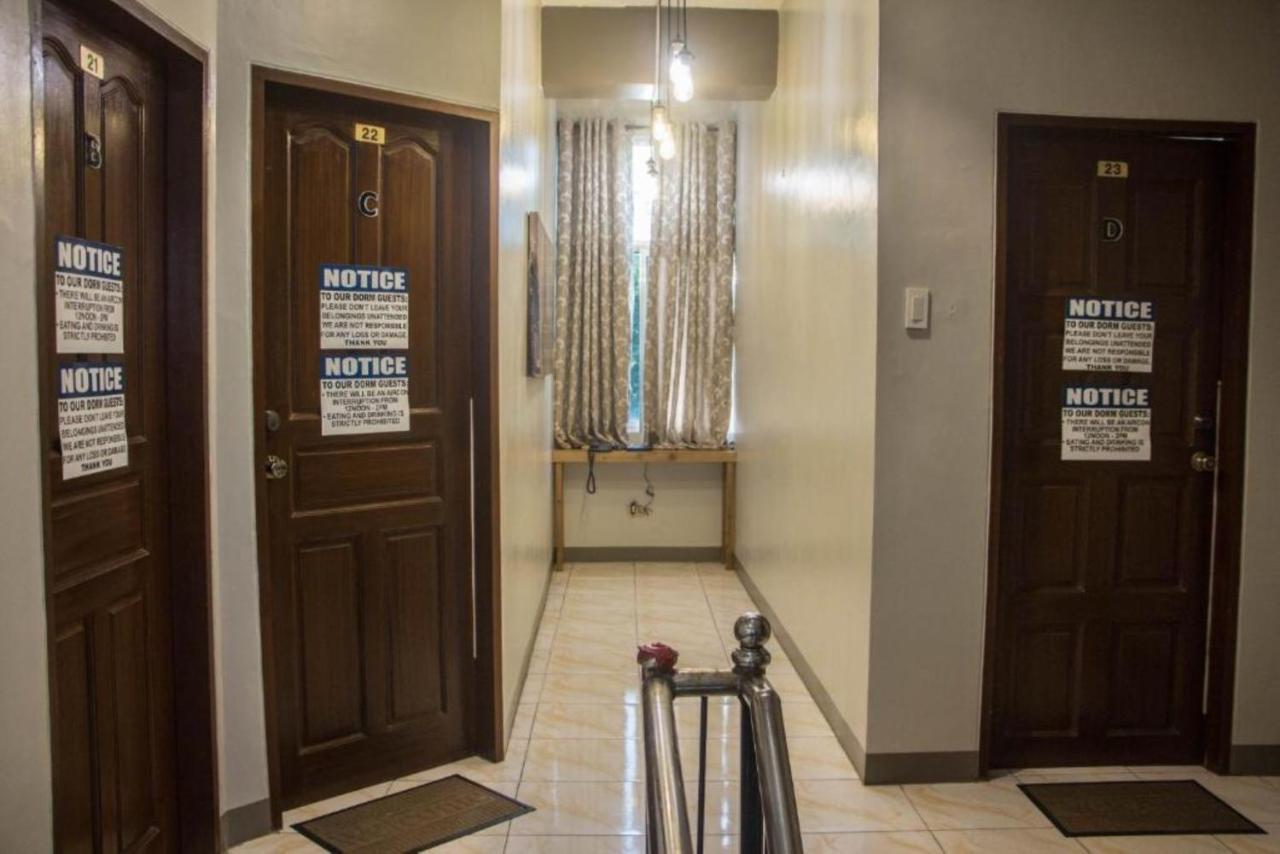 Bunks Hostel (Adults Only) Cebu Екстериор снимка