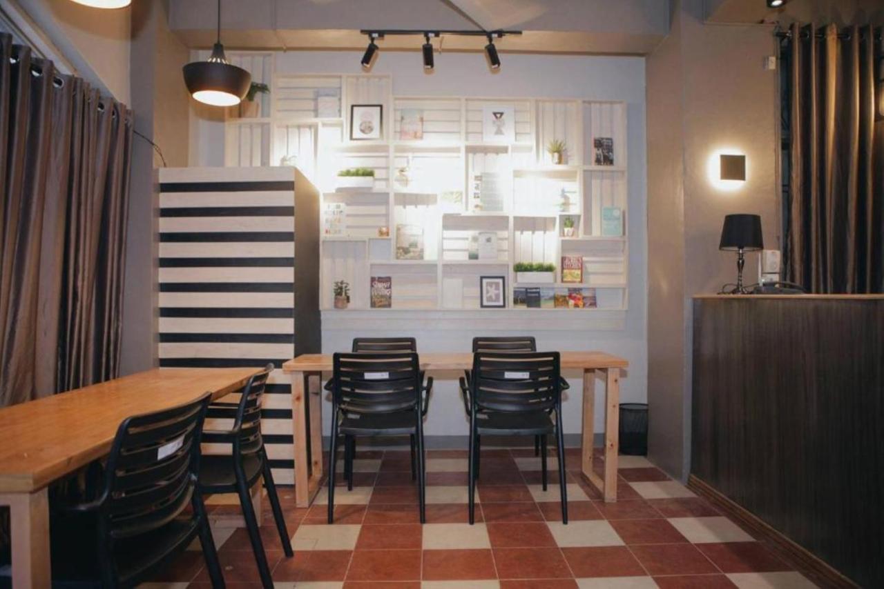 Bunks Hostel (Adults Only) Cebu Екстериор снимка