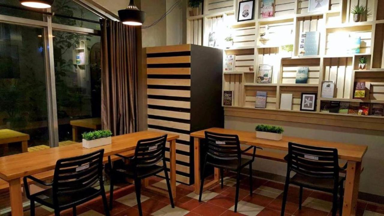 Bunks Hostel (Adults Only) Cebu Екстериор снимка